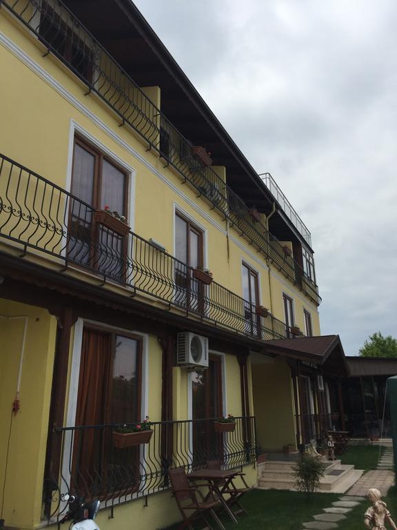 Flora Iznik Hotel & Suites Exterior foto